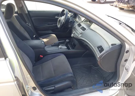 2010 Honda Accord 2.4 Lx from USA, damaged, VIN 1HGCP2F33AA169576